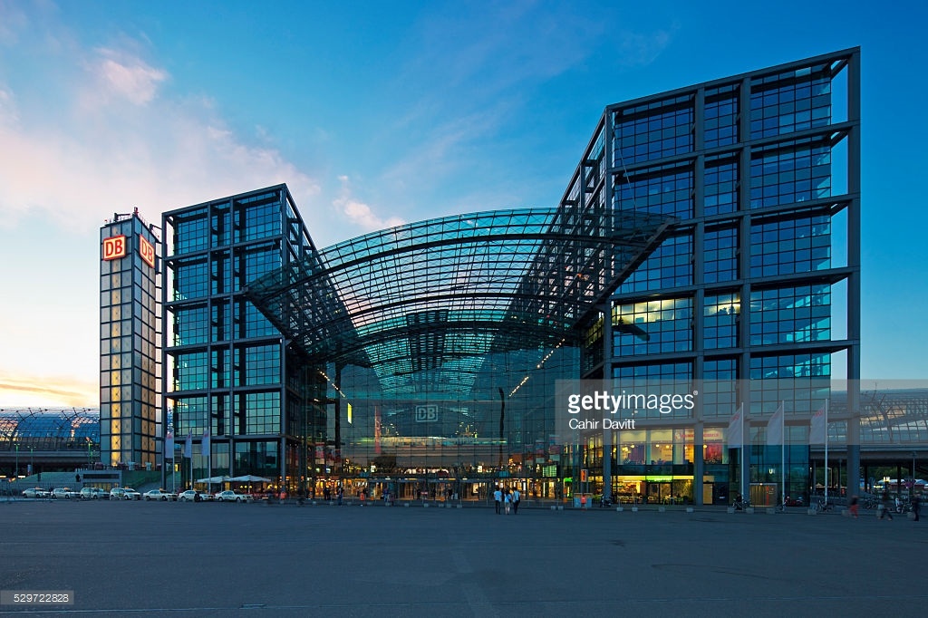 Berlin Hauptbahnhof Image